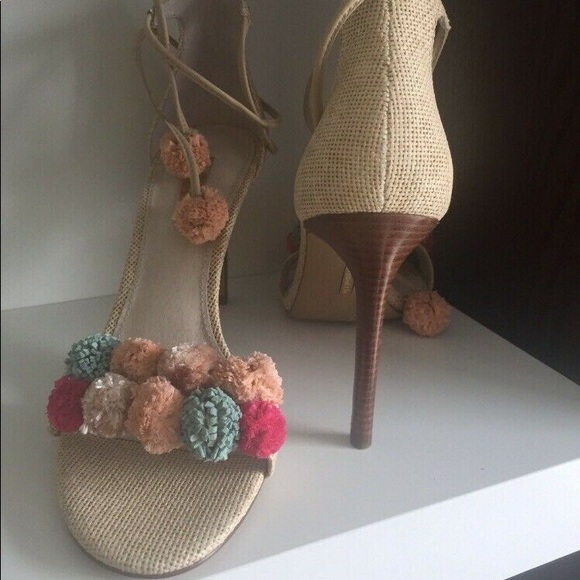 Louise Et Cie Lo-Kizzy raffia pompom Heels - Picture 4 of 5